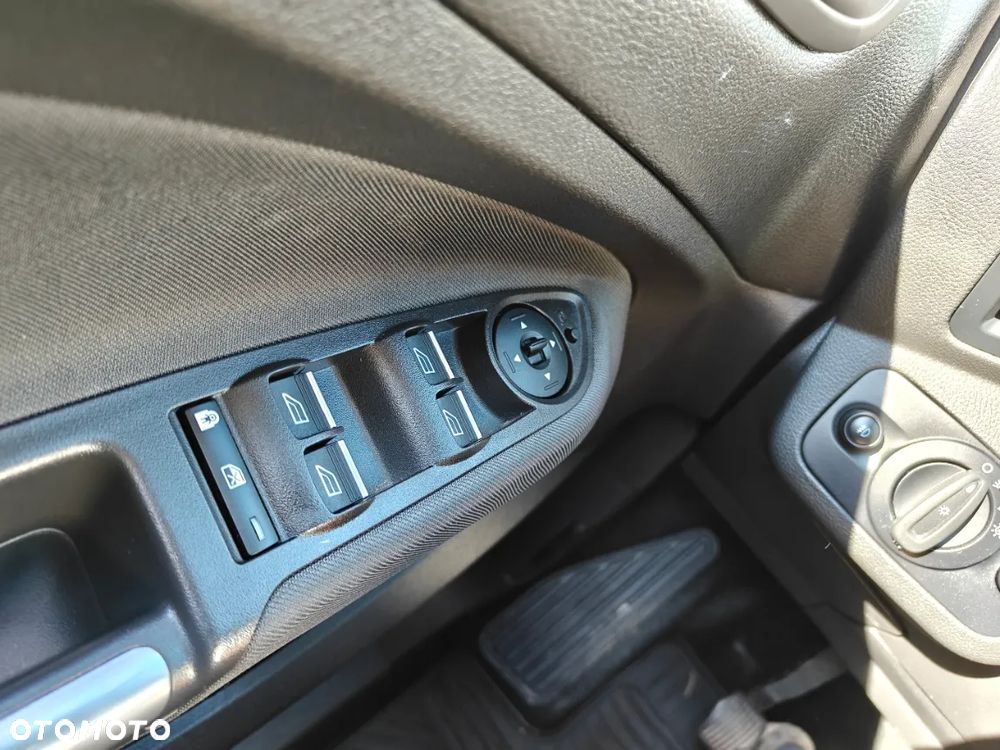 Ford C-MAX 1.5 EcoBoost Start-Stop-System Titanium - 17