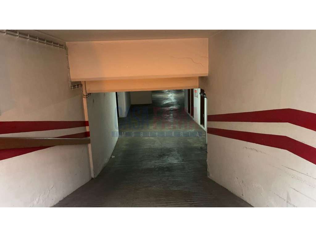 Garagem fechada Av. Mouzinho, Póvoa de Varzim - Grande imagem: 5/14