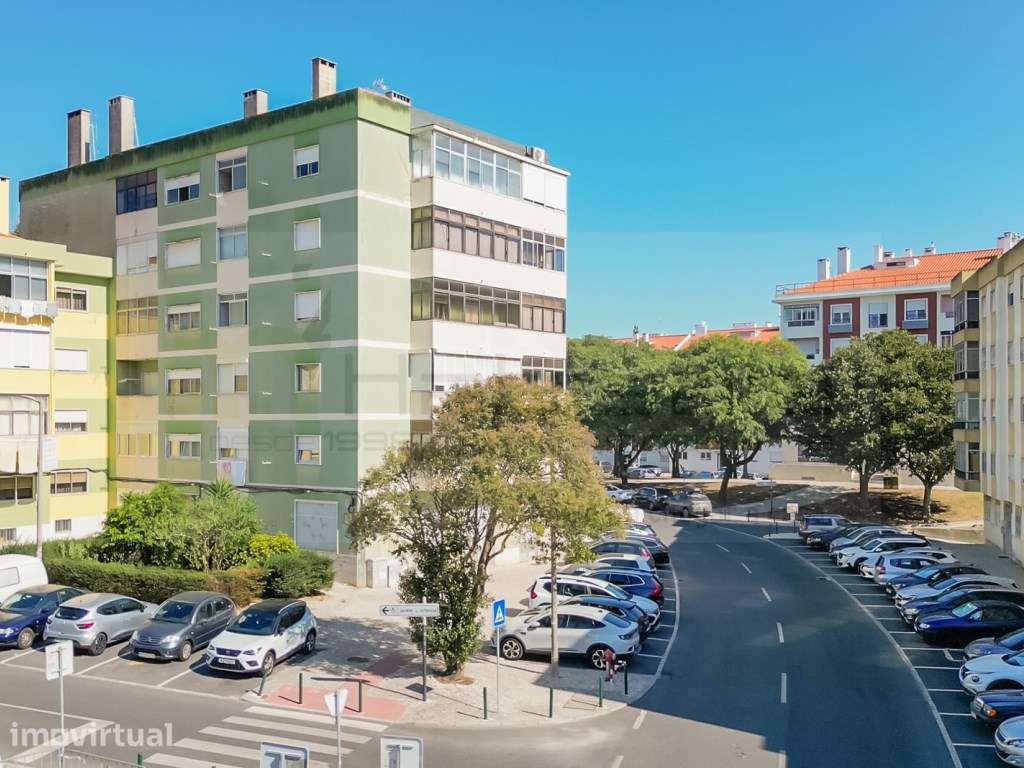 Apartamento T3 com varanda Centro Lúdico Massamá - Grande imagem: 5/36