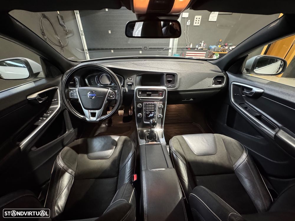 Volvo V60 1.6 D2 Drive R-Design Start/Stop - 20