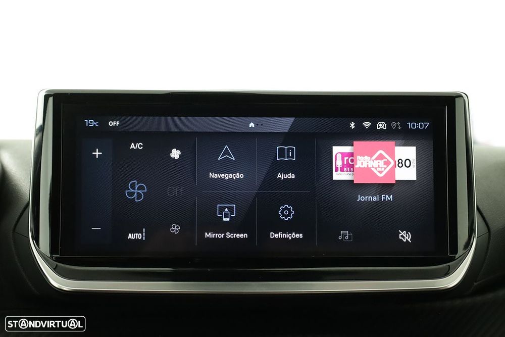 Peugeot 2008 1.2 PureTech Allure EAT8 - 10