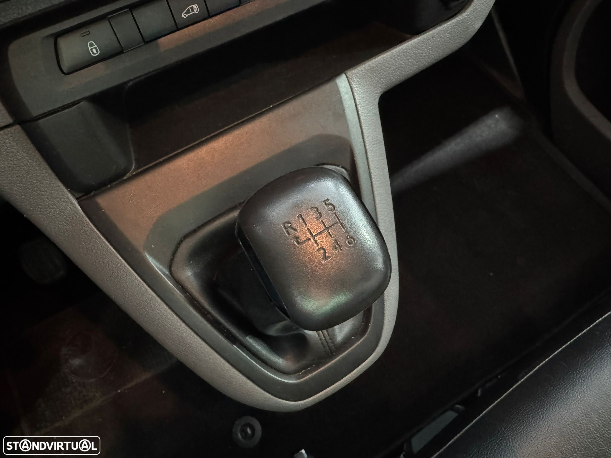 Peugeot Expert 2.0 HDI - 22