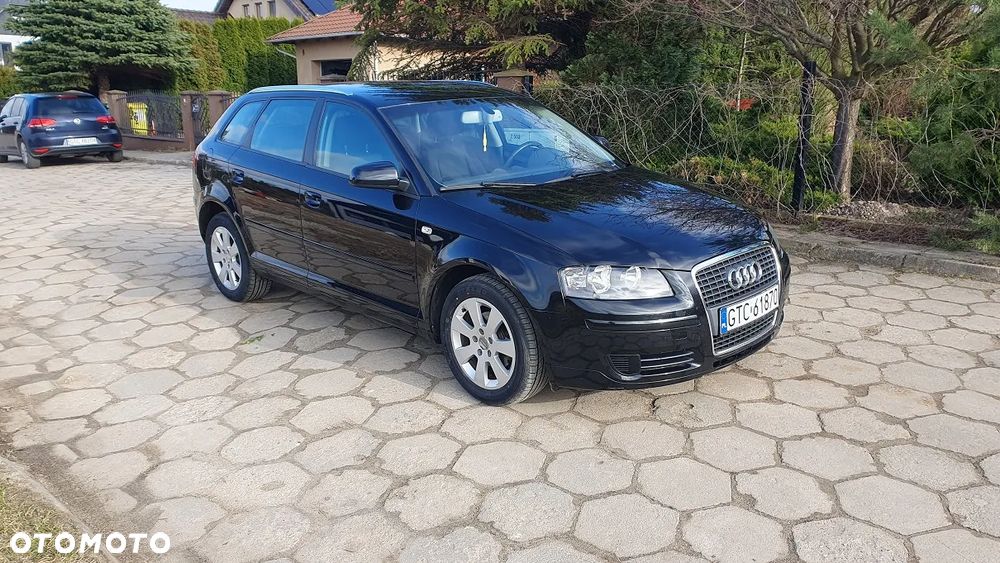 Audi A3 Sportback 1.9 TDI Ambiente - 2