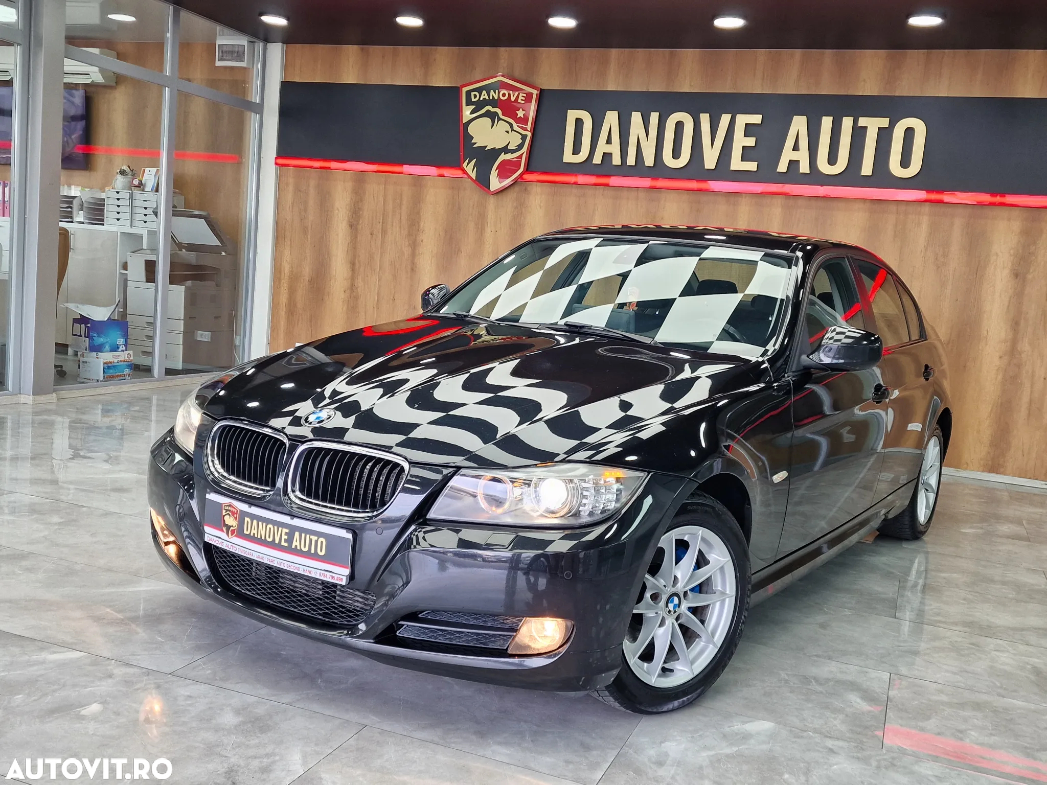 BMW Seria 3 318d - 9