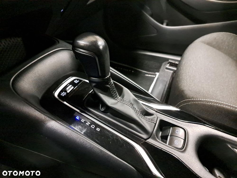 Toyota Corolla 1.8 Hybrid Comfort - 24