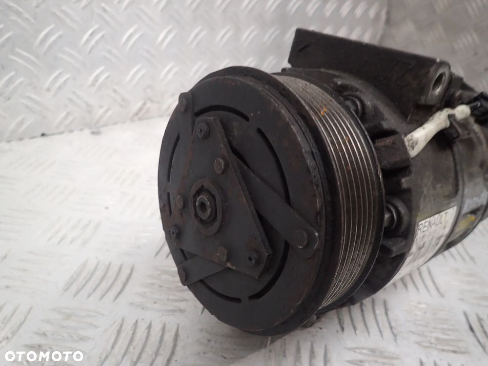 SPRĘŻARKA KLIMATYZACJI TRAFIC III 1.6 8200848916-B - 2