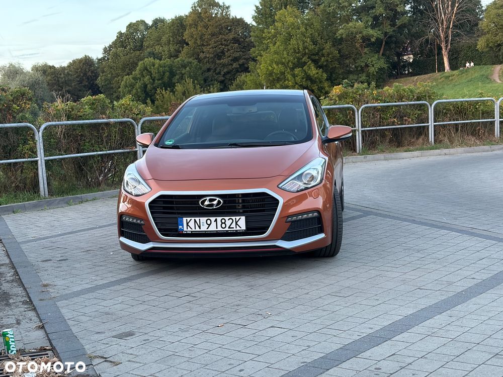 Hyundai i30 1.6 GDI Turbo Luxury - 5