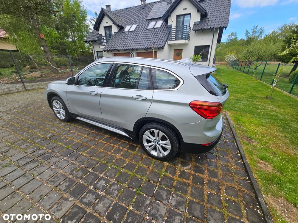 BMW X1 sDrive20d Sport Line - 6