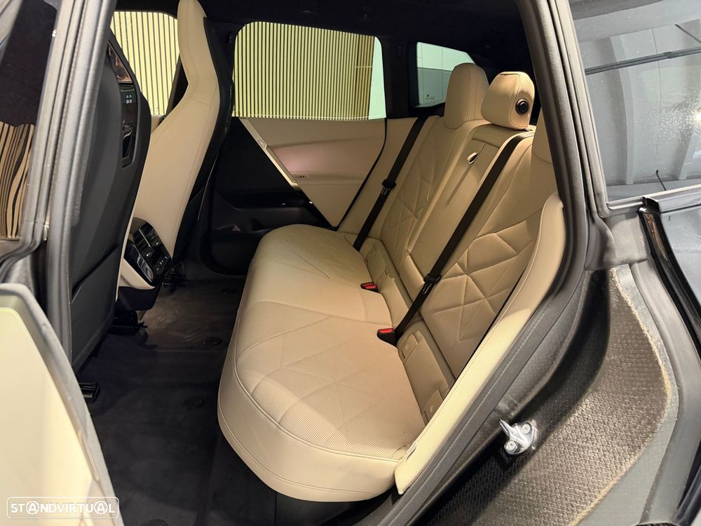 BMW iX xDrive40 - 8