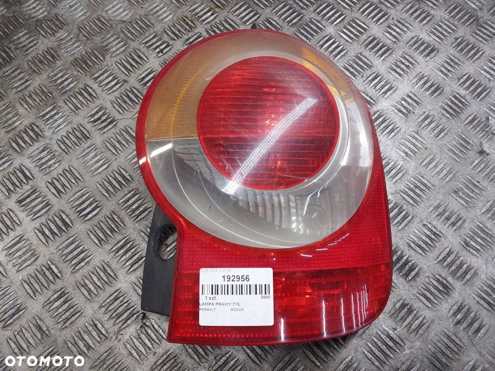 LAMPA PRAWY TYŁ + WKŁAD LAMPY PRAWY TYŁ RENAULT MODUS I - 1