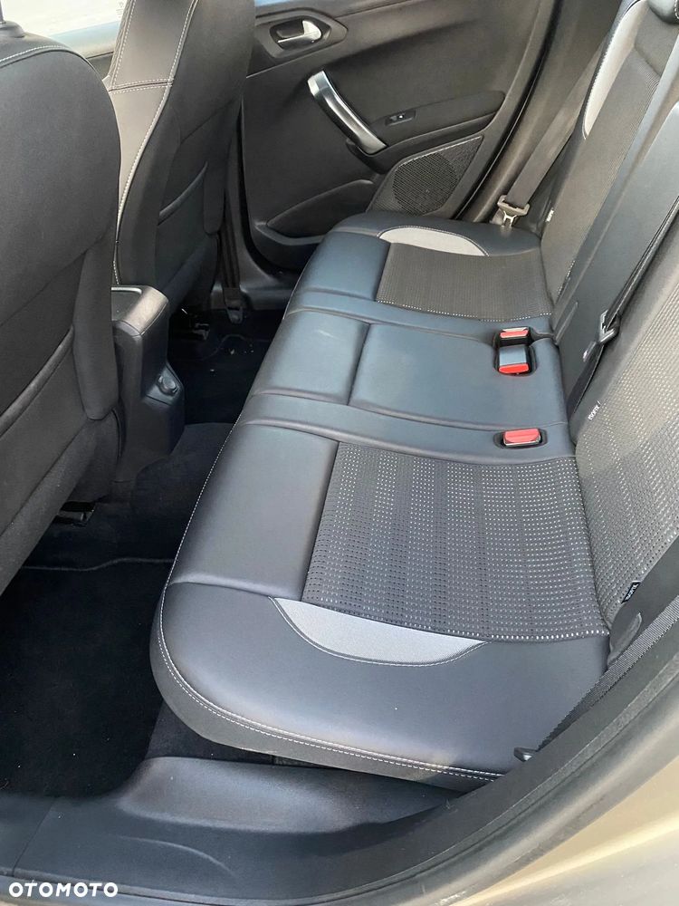 Peugeot 2008 PureTech 82 Active - 16