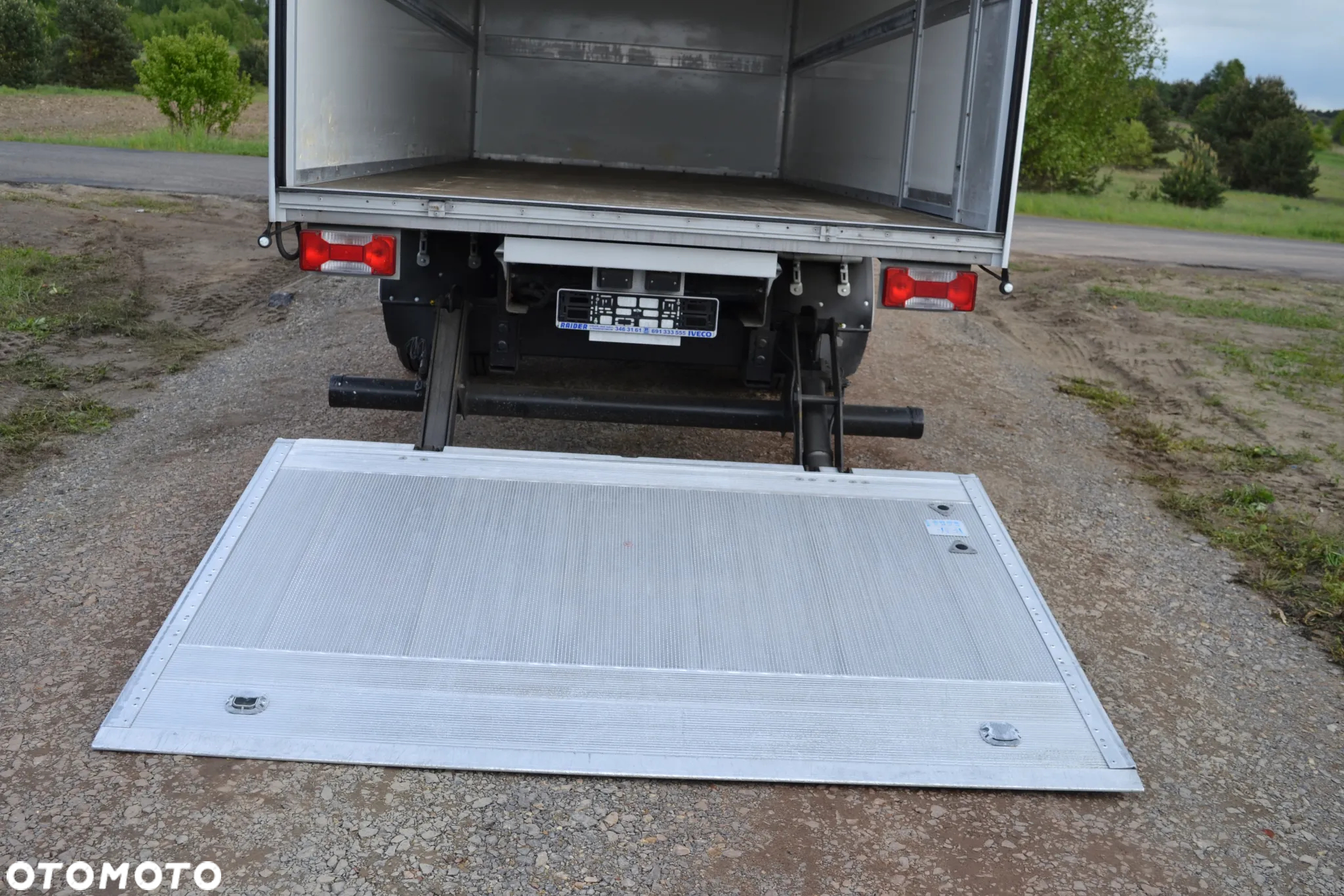 Iveco Daily 72-180 72C18 Kontener Izotermiczny Izoterma Winda 1000 KG Boczne drzwi 65C 70C SALON PL - 12