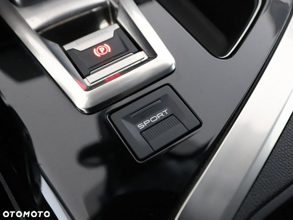 Peugeot 3008 PureTech 130 Stop & Start GPF EAT8 Allure Business-Paket - 32
