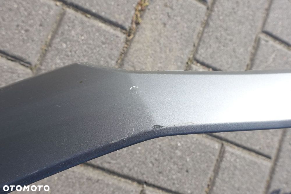 RAMKA ATRAPY GRILLA AUDI Q8 4M8807725 - 4