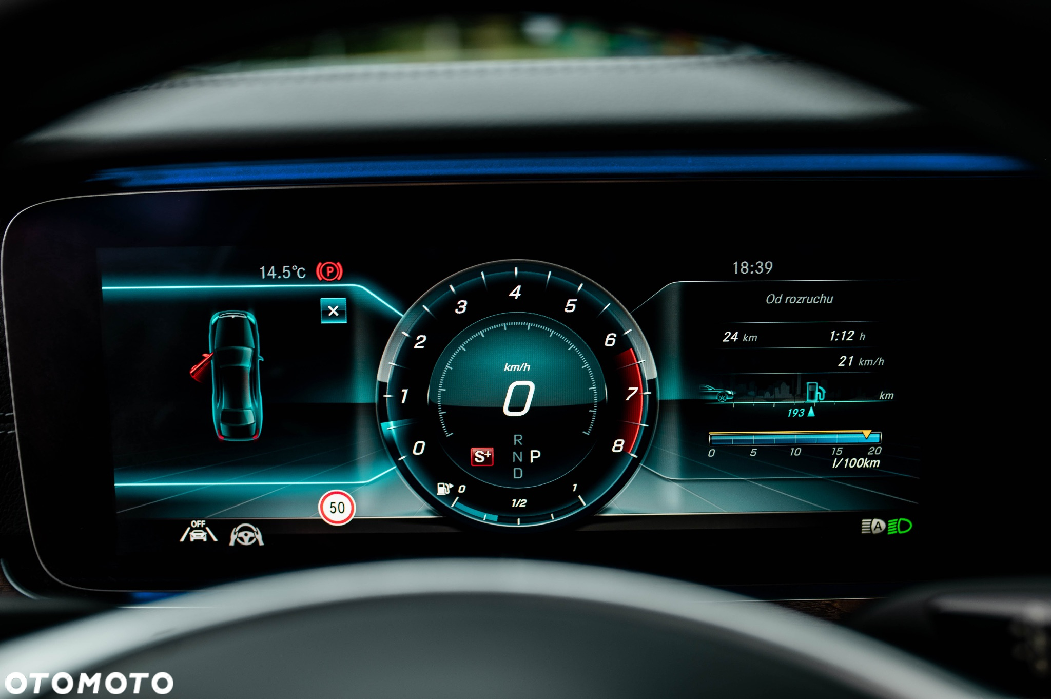 Mercedes-Benz Klasa E 400 4-Matic 9G-TRONIC - 16