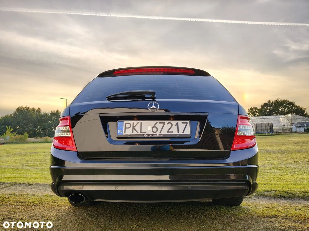 Mercedes-Benz Klasa C 220 CDI BlueEff Avantgarde - 3