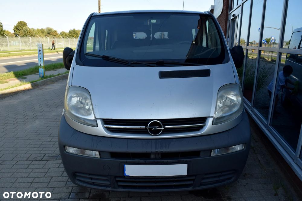 Opel Vivaro L2H1 - 12