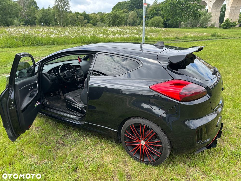 Kia Ceed 1.6 T-GDI GT - 9