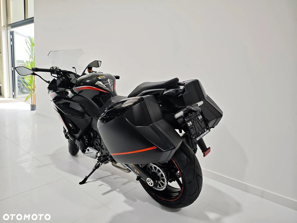 Kawasaki Ninja 1000 SX - 16