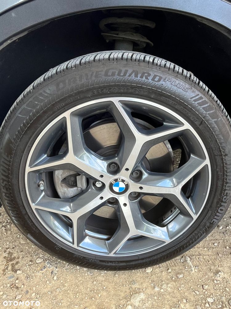 BMW X1 xDrive25i Sport Line - 32