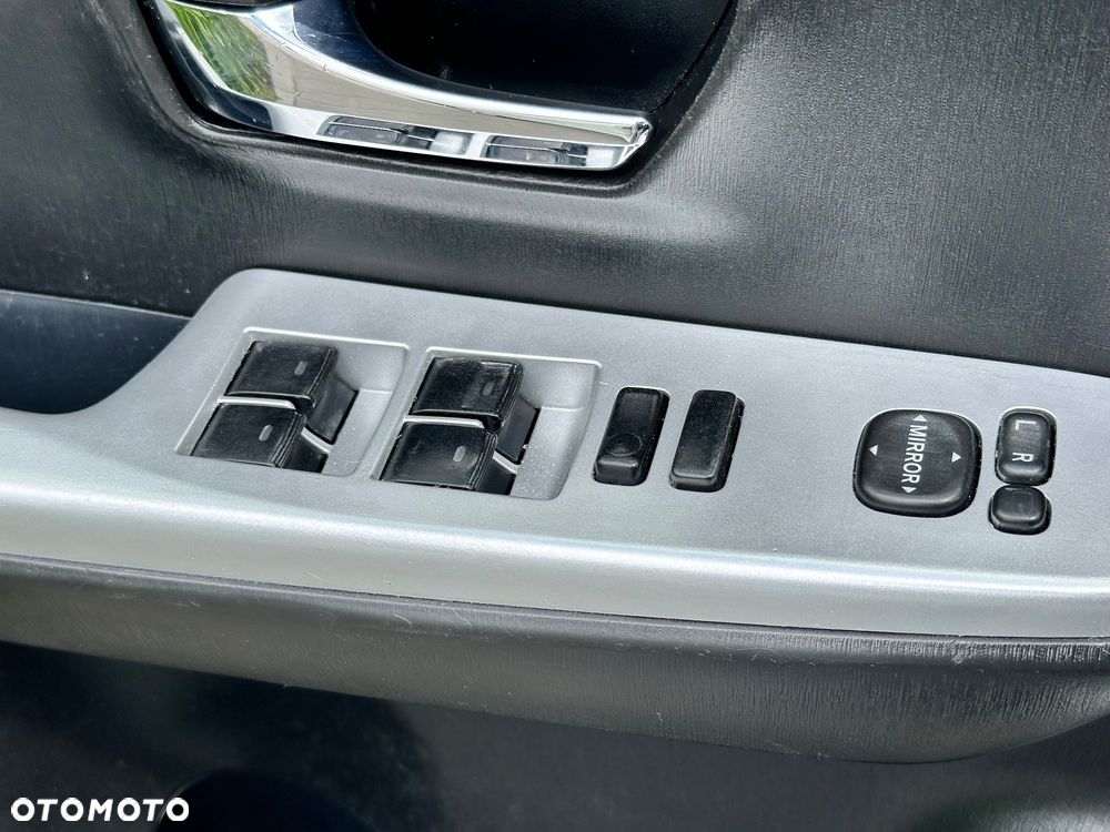 Toyota Prius+ (Hybrid) Executive - 28