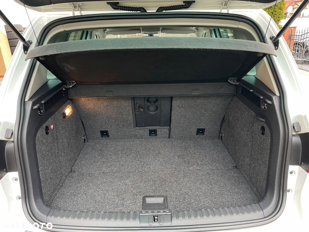 Volkswagen Tiguan 2.0 TDI 4Mot Perfectline R-Style - 29