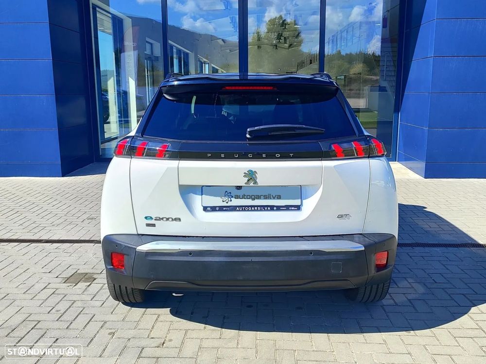 Peugeot e-2008 50 kWh GT - 7