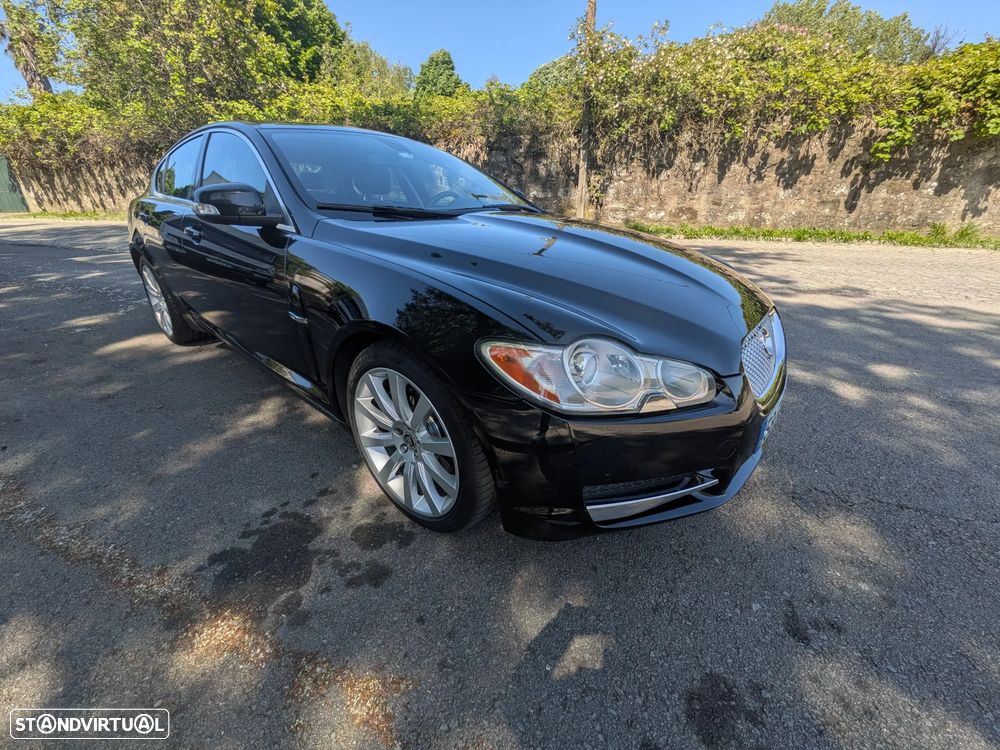 Jaguar XF 2.7 D V6 Premium Luxury - 1