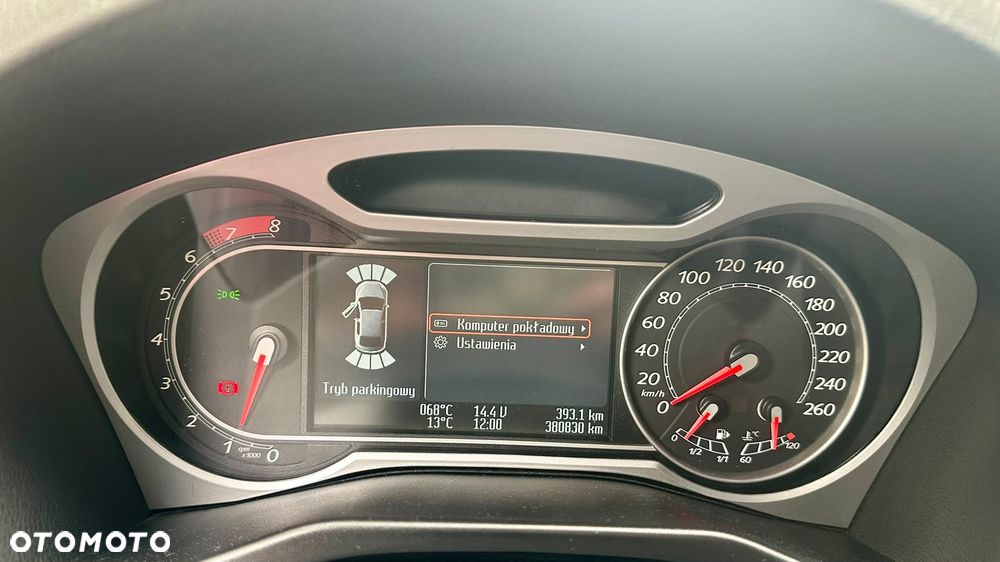 Ford Mondeo 2.0 Titanium - 24