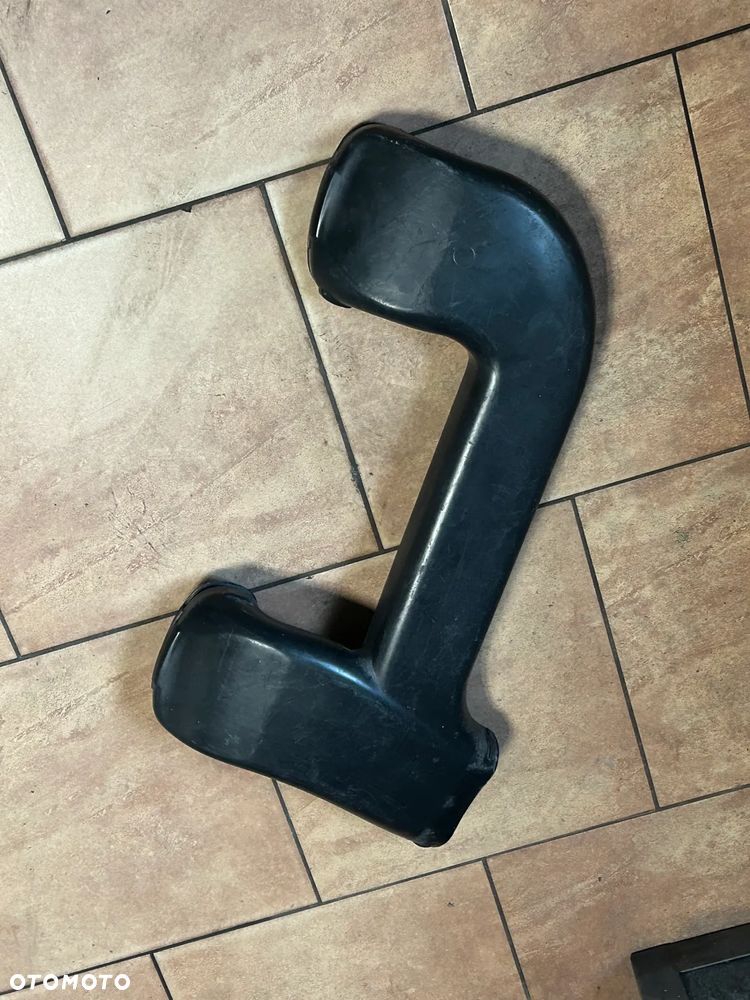 KANAŁ POWIETRZA BMW X5 E70 X6 E71 OE 3.0D 7812058