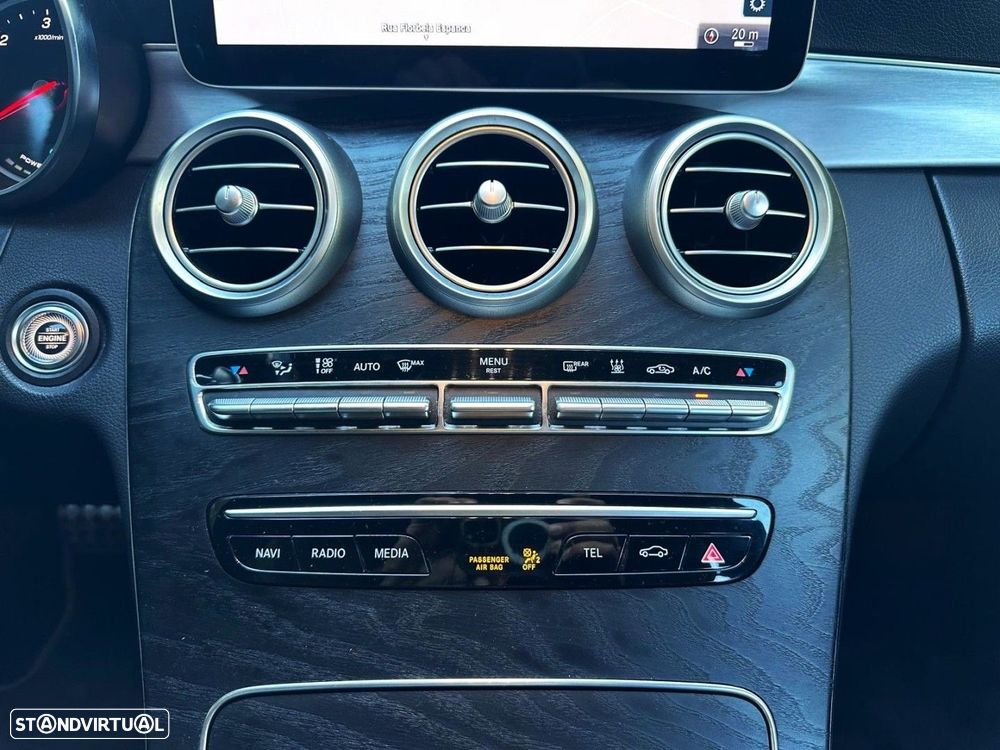 Mercedes-Benz C 300 de AMG Line - 21