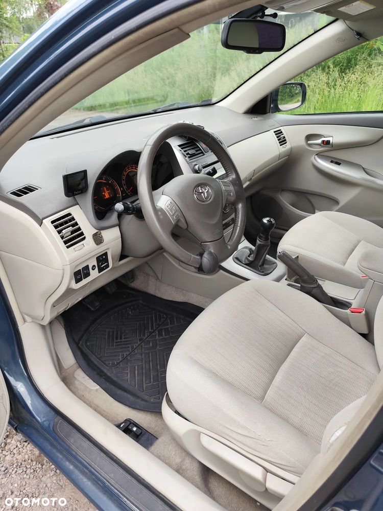 Toyota Corolla 1.6 VVT-i Premium Start - 9