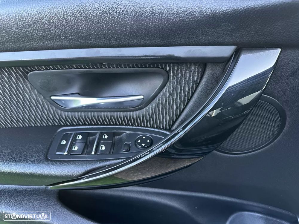 BMW 320 d Line Sport Auto - 26