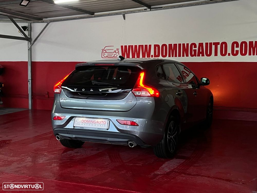 Volvo V40 2.0 D3 Momentum - 6