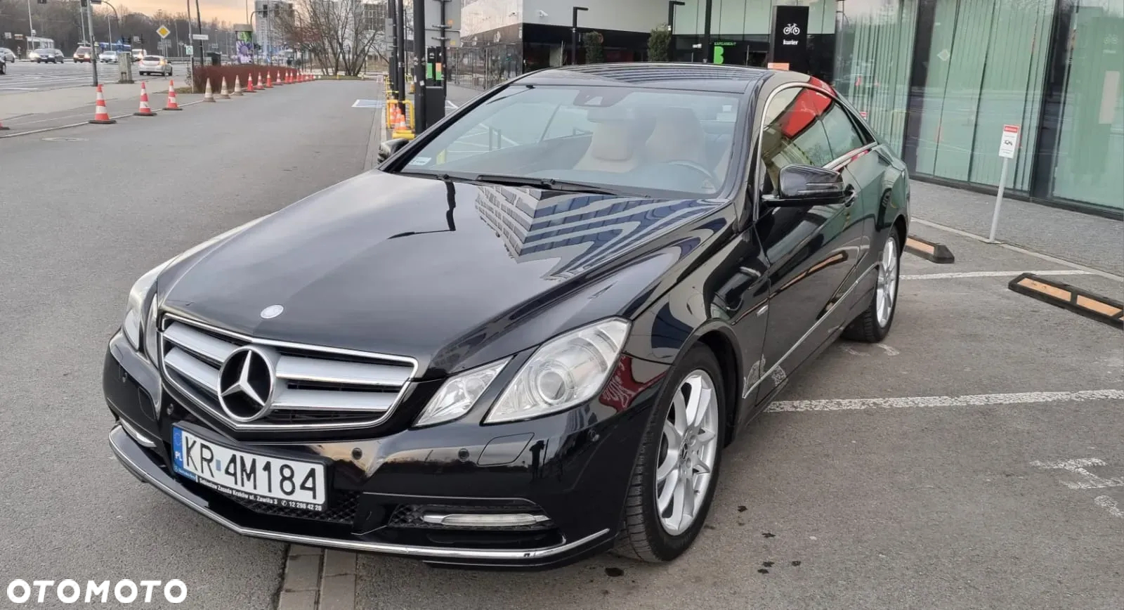 Mercedes-Benz Klasa E 250 CGI BlueEffICIENCY - 25