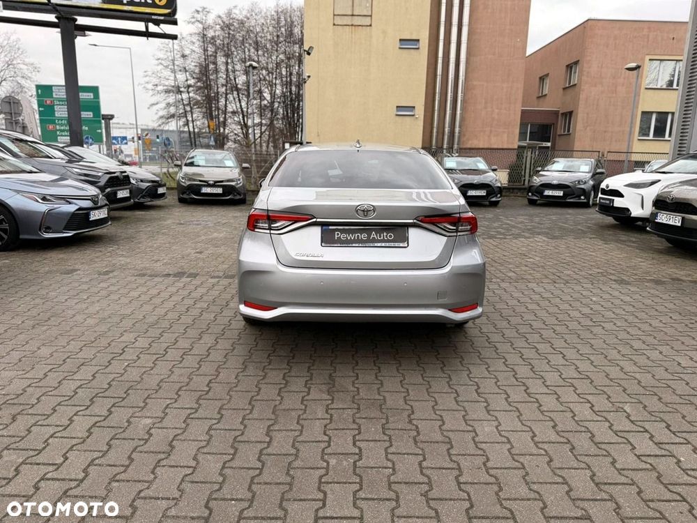 Toyota Corolla - 5