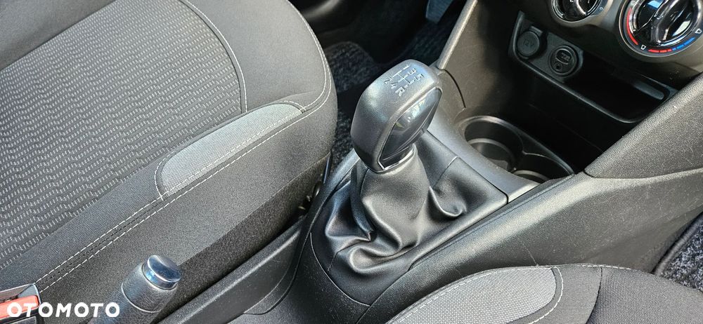 Peugeot 208 - 27