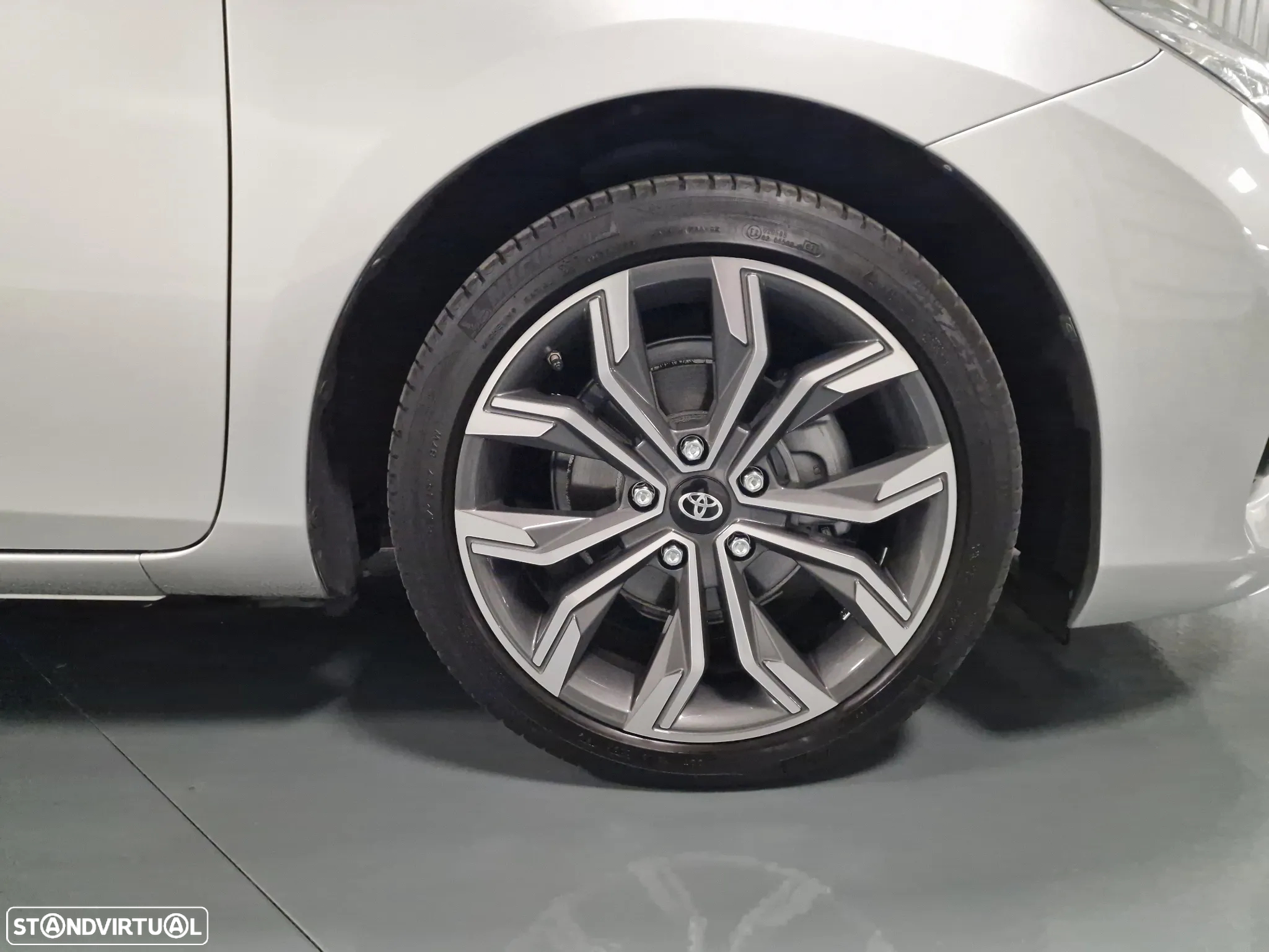 Toyota Auris Touring Sports 1.4 D-4D Comfort+J16 - 3