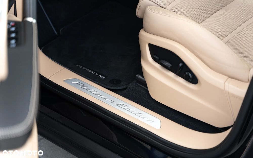 Porsche Cayenne Coupe S Platinum Edition - 14