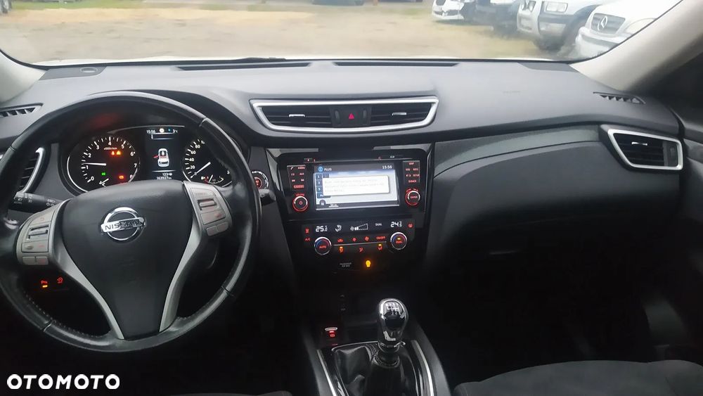 Nissan X-Trail - 10