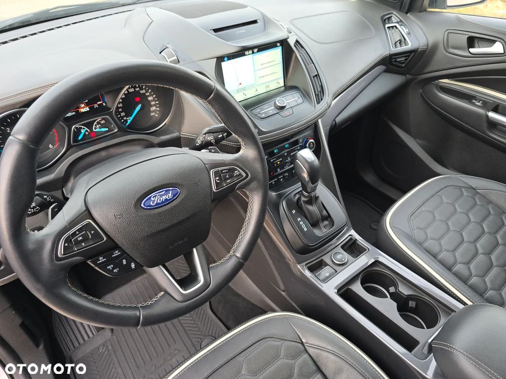 Ford Kuga 2.0 TDCi 4x4 Vignale - 25