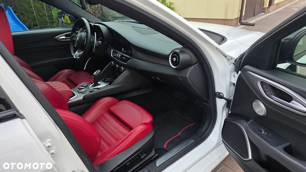 Alfa Romeo Giulia 2.0 Turbo Veloce Q4 - 7