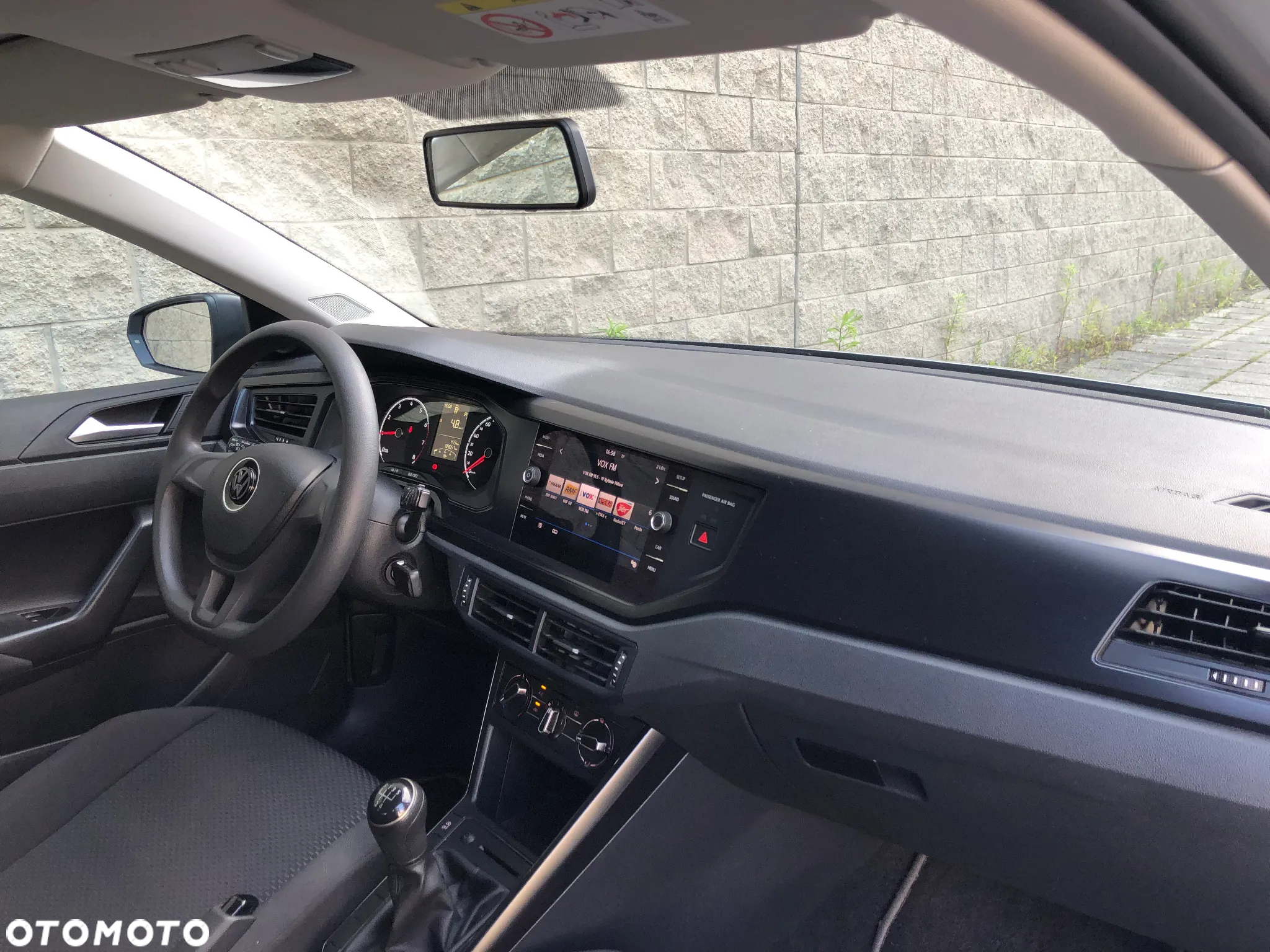 Volkswagen Polo 1.0 Trendline - 23