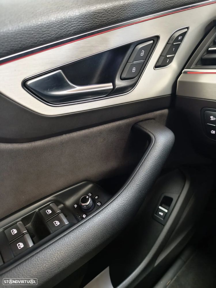 Audi Q7 3.0 TDI quattro S-line Tiptronic 7L - 9