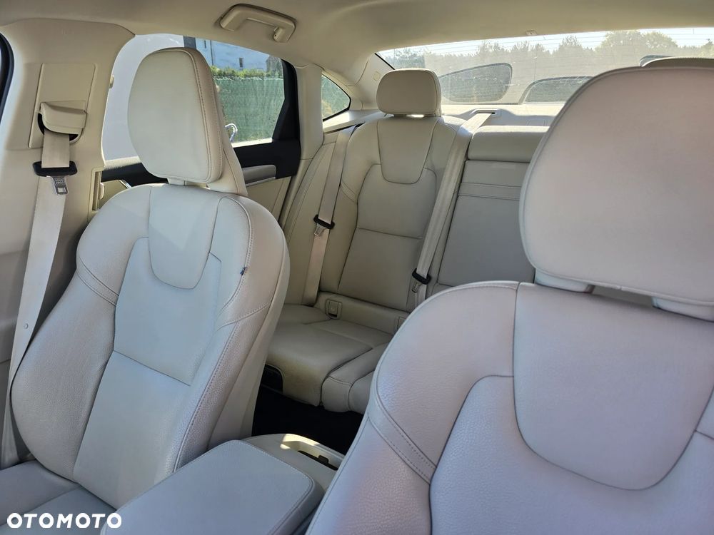 Volvo S90 T4 Momentum - 7
