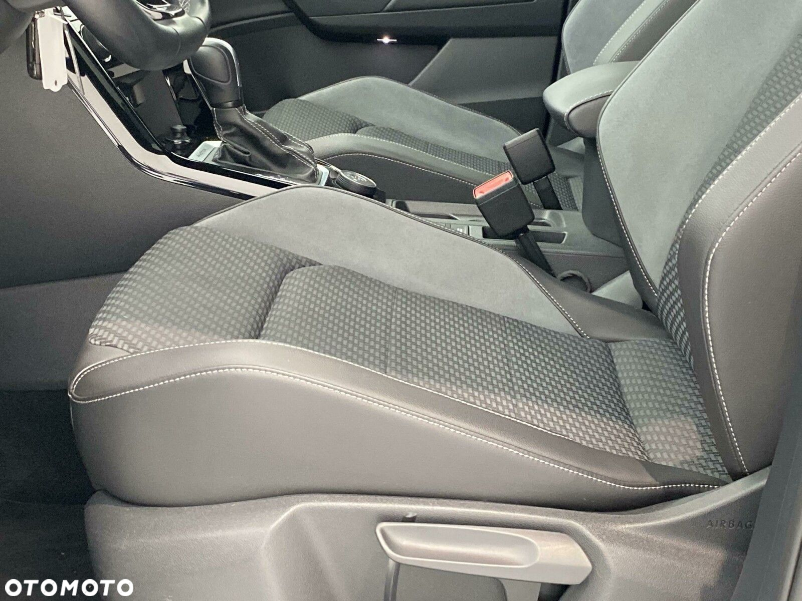 Volkswagen T-Roc 2.0 TSI 4Motion R DSG - 21