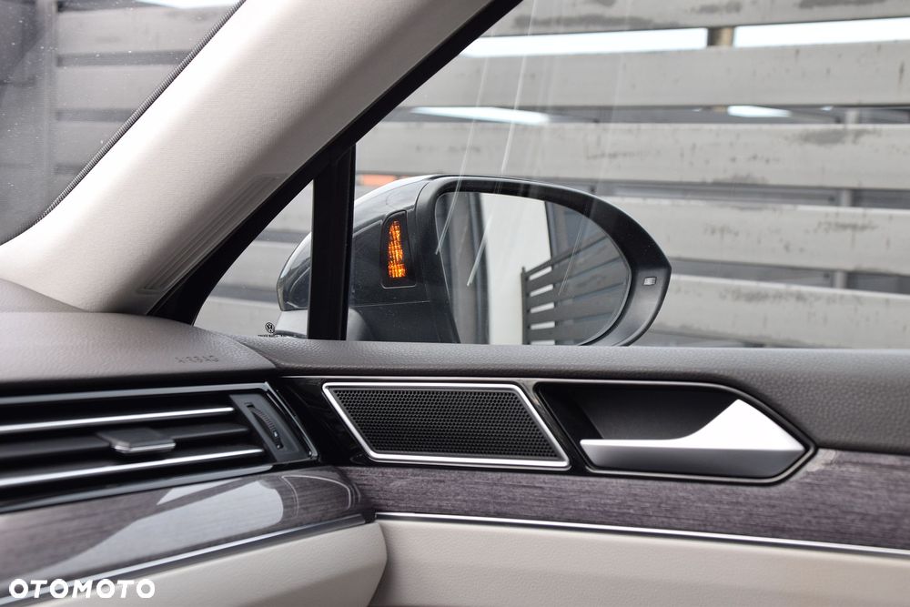 Volkswagen Passat 2.0 TDI 4Mot Elegance DSG - 30