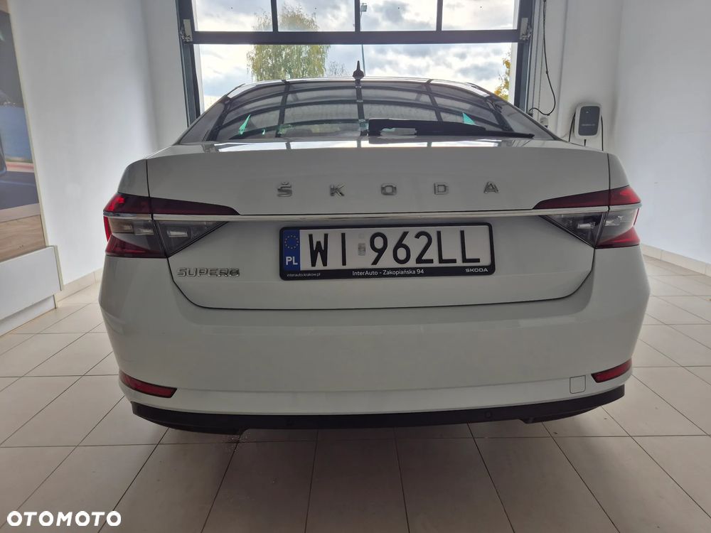 Skoda Superb 1.5 TSI Ambition - 10
