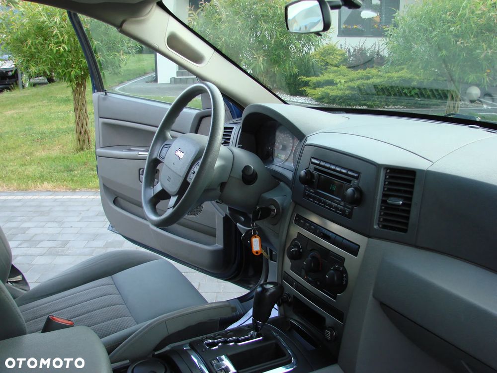 Jeep Grand Cherokee - 20