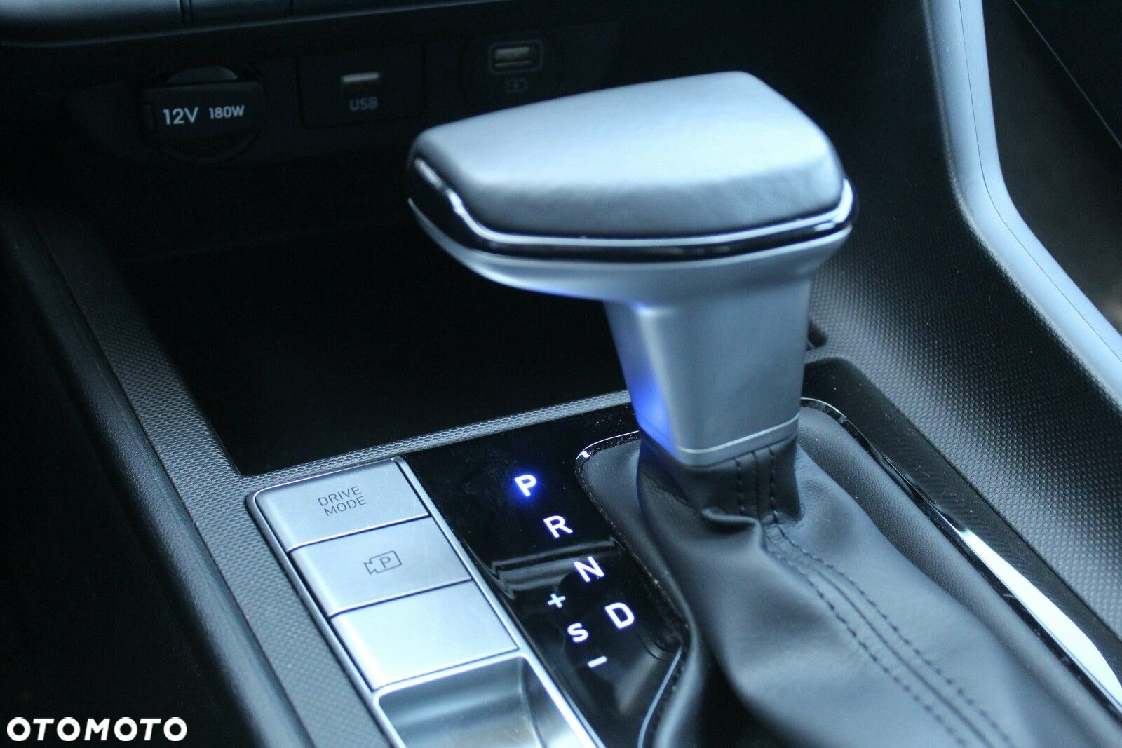 Hyundai Elantra 1.6 Smart CVT - 17